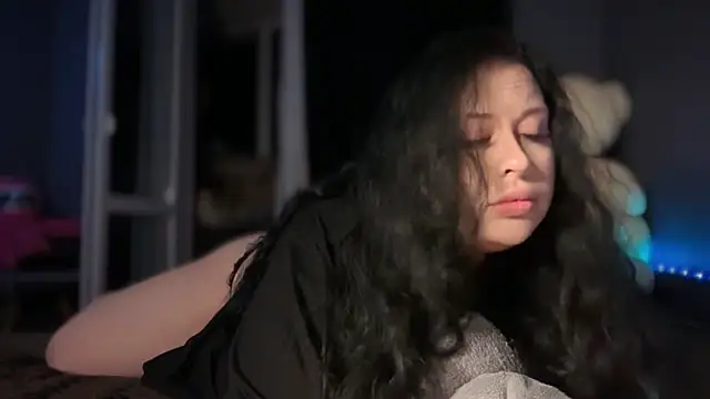 Sofi  Si online show from June 6, 7:29 pm
