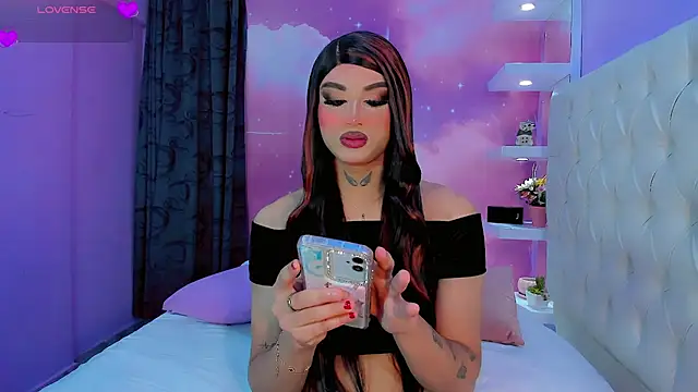 Lexxy Mattell online show from July 8, 5:01 am