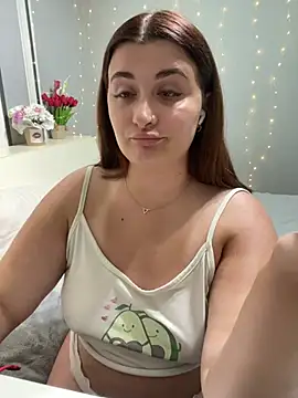 Snapshot of AureTease chatting on July 1, 6:40 pm AureTease online show from July 1, 6:40 pm