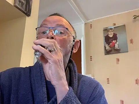Moonraker64 online show from May 6, 7:02 am