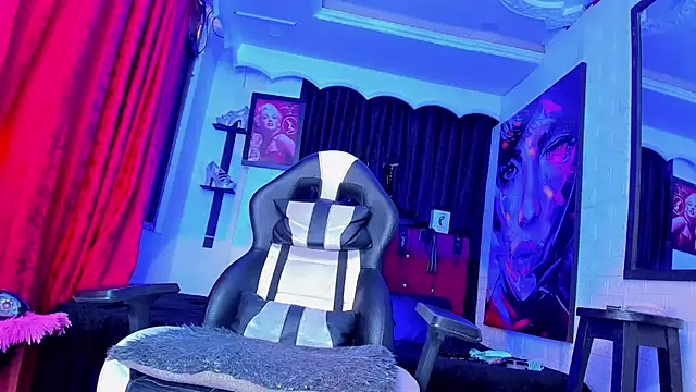 Mia Colucci25 online show from June 18, 8:13 pm