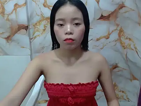 Snapshot of Sweet_Sarah69 chatting on July 7, 10:19 am Sweet Sarah69 online show from July 7, 10:19 am