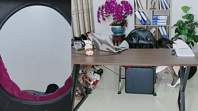 Snapshot of Elidabeth_Mart chatting on June 11, 12:54 am Elidabeth Mart online show from June 11, 12:54 am