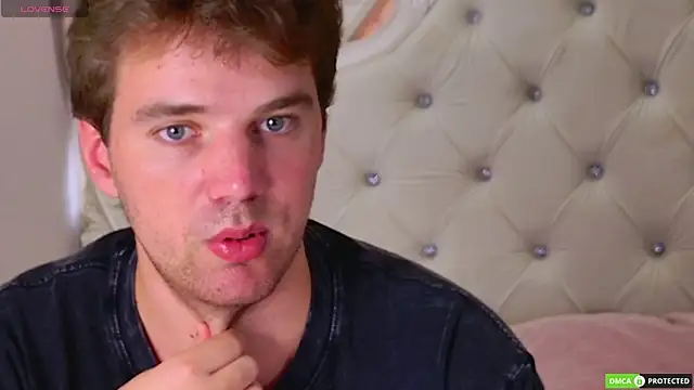 Snapshot of ArthurMeyers chatting on June 4, 10:32 am ArthurMeyers online show from June 4, 10:32 am