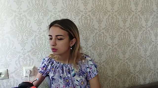 Snapshot of By_Mira chatting on July 20, 7:11 am By Mira online show from July 20, 7:11 am