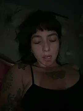 Snapshot of MartinadeCaxias chatting on May 14, 1:01 am MartinadeCaxias online show from May 14, 1:01 am