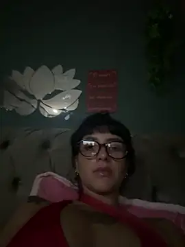 Snapshot of MartinadeCaxias chatting on May 14, 6:37 pm MartinadeCaxias online show from May 14, 6:37 pm