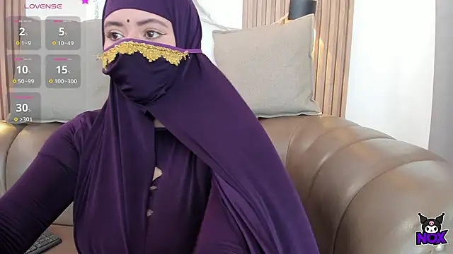 Snapshot of yasmin_dina chatting on May 21, 2:57 pm yasmin dina online show from May 21, 2:57 pm