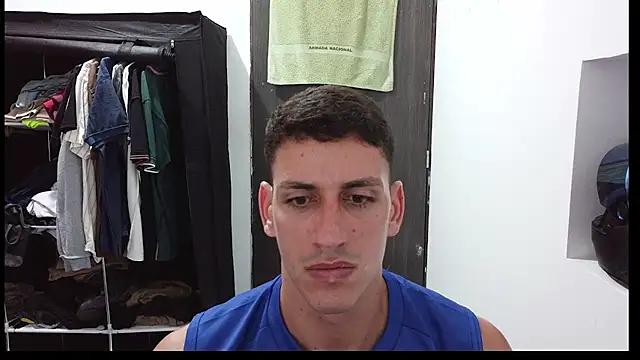Snapshot of RaulRico chatting on May 9, 8:47 pm RaulRico online show from May 9, 8:47 pm