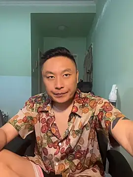 Snapshot of mrcake666 chatting on August 6, 12:18 pm mrcake666 online show from August 6, 12:18 pm