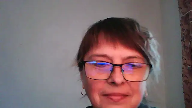 ElizabethGorden online show from May 4, 1:18 pm