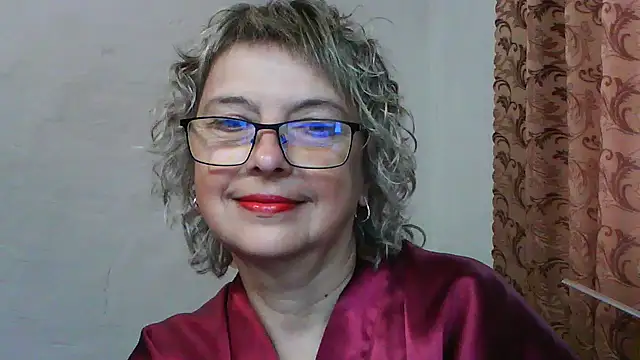 Snapshot of ElizabethGorden chatting on June 13, 4:32 am ElizabethGorden online show from June 13, 4:32 am