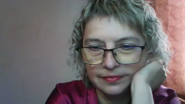 Snapshot of ElizabethGorden chatting on June 15, 5:42 am ElizabethGorden online show from June 15, 5:42 am