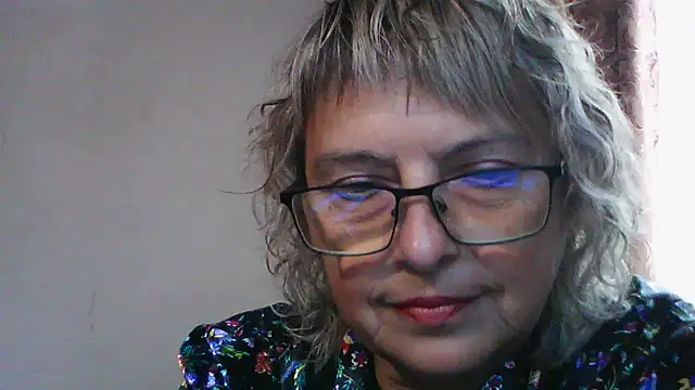 Snapshot of ElizabethGorden chatting on August 4, 4:15 am ElizabethGorden online show from August 4, 4:15 am