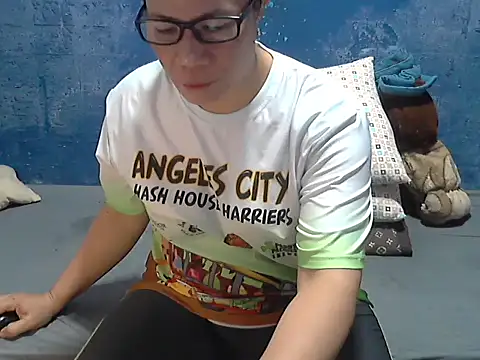 hotchilimom online show from July 23, 10:29 pm