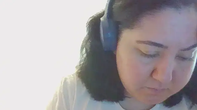 Snapshot of IsabellaJacobs chatting on June 5, 9:15 am IsabellaJacobs online show from June 5, 9:15 am