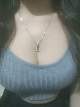 Snapshot of Rosy-Girll chatting on June 17, 6:38 am Rosy-Girll online show from June 17, 6:38 am