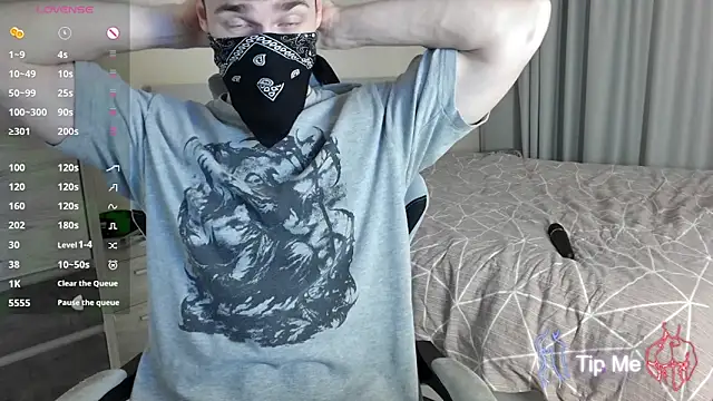 Snapshot of ArtemDL chatting on June 17, 5:58 pm ArtemDL online show from June 17, 5:58 pm