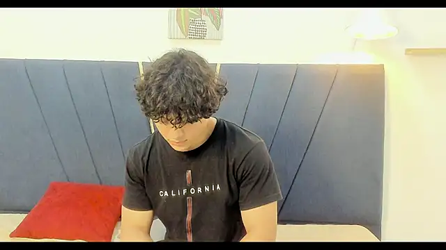 Snapshot of latin_beast4 chatting on June 6, 8:46 pm latin beast4 online show from June 6, 8:46 pm