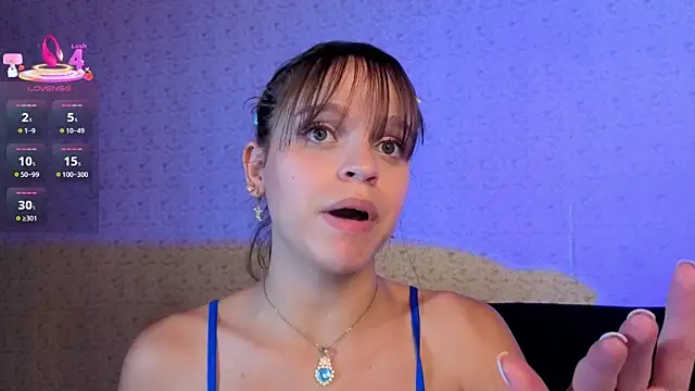 Snapshot of Kloe_Skinny_pm chatting on June 11, 9:02 pm Kloe Skinny pm online show from June 11, 9:02 pm