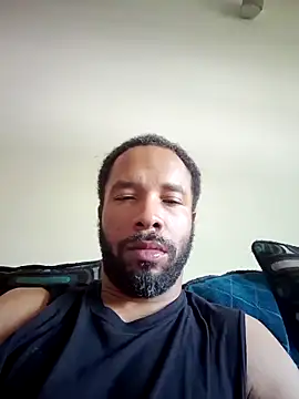 Snapshot of yoursexydaddy8181 chatting on May 18, 8:47 pm yoursexydaddy8181 online show from May 18, 8:47 pm