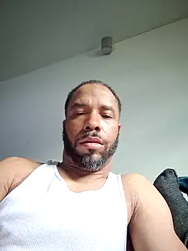 Snapshot of yoursexydaddy8181 chatting on May 30, 12:02 pm yoursexydaddy8181 online show from May 30, 12:02 pm