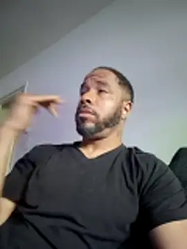 Snapshot of yoursexydaddy8181 chatting on June 1, 5:58 pm yoursexydaddy8181 online show from June 1, 5:58 pm