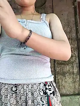 Snapshot of Maria-aa chatting on May 27, 6:43 am Maria-aa online show from May 27, 6:43 am