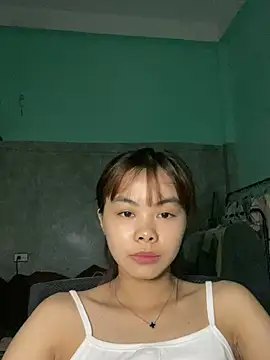 Snapshot of Cry_sexy chatting on June 19, 4:28 am Cry sexy online show from June 19, 4:28 am