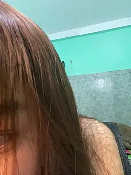 Snapshot of Cry_sexy chatting on June 30, 8:21 pm Cry sexy online show from June 30, 8:21 pm