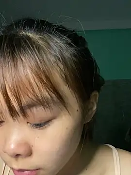 Snapshot of Cry_sexy chatting on July 5, 5:03 am Cry sexy online show from July 5, 5:03 am