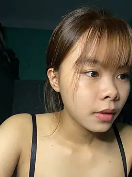 Snapshot of Cry_sexy chatting on July 23, 1:58 am Cry sexy online show from July 23, 1:58 am