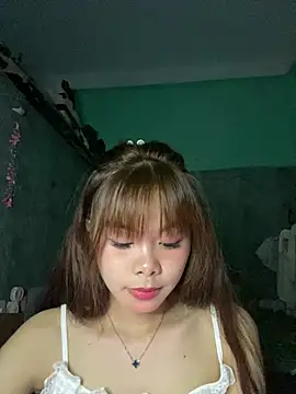 Snapshot of Cry_sexy chatting on July 28, 4:16 pm Cry sexy online show from July 28, 4:16 pm