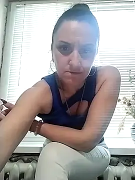 Snapshot of MillaMia45 chatting on May 24, 3:17 pm MillaMia45 online show from May 24, 3:17 pm