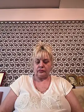 Snapshot of AnastasiaGrey777 chatting on June 13, 5:00 pm AnastasiaGrey777 online show from June 13, 5:00 pm