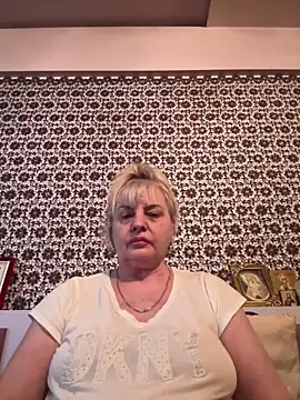 Snapshot of AnastasiaGrey777 chatting on June 14, 5:15 pm AnastasiaGrey777 online show from June 14, 5:15 pm