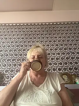 Snapshot of AnastasiaGrey777 chatting on June 29, 5:03 am AnastasiaGrey777 online show from June 29, 5:03 am