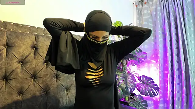 Anaan 01 online show from June 25, 3:16 pm
