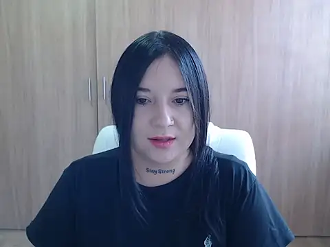 Snapshot of Haileey_ross chatting on May 18, 2:12 pm Haileey ross online show from May 18, 2:12 pm