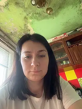 Snapshot of MissElya chatting on May 8, 1:05 pm MissElya online show from May 8, 1:05 pm