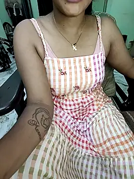 Snapshot of Tamil__Thara003 chatting on May 8, 5:40 pm Tamil Thara003 online show from May 8, 5:40 pm