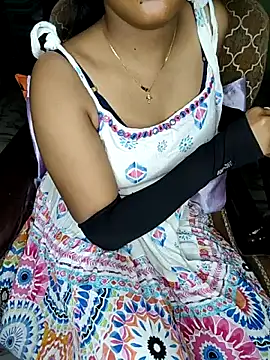 Snapshot of Tamil__Thara003 chatting on May 28, 7:00 pm Tamil Thara003 online show from May 28, 7:00 pm