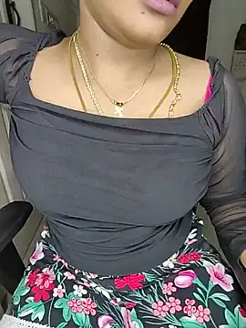 Snapshot of Tamil__Thara003 chatting on June 21, 6:10 pm Tamil Thara003 online show from June 21, 6:10 pm
