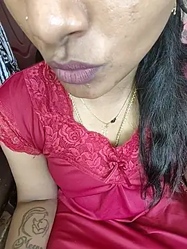 Snapshot of Tamil__Thara003 chatting on August 4, 5:43 am Tamil Thara003 online show from August 4, 5:43 am