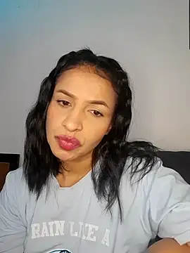 mell0102 online show from June 3, 1:03 pm