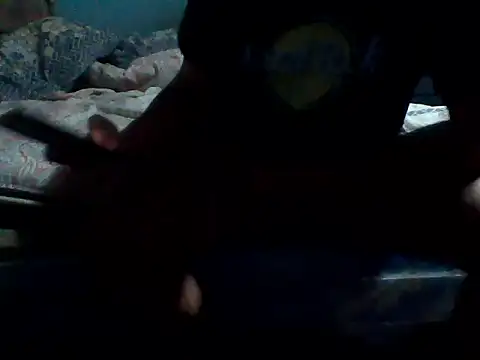 Snapshot of Martin106 chatting on June 7, 6:55 pm Martin106 online show from June 7, 6:55 pm