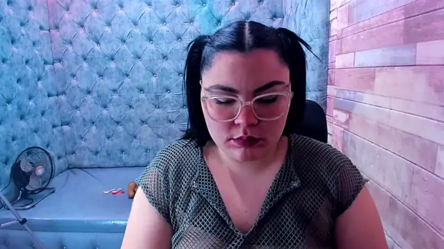 Sweet Nova  online show from May 19, 11:49 am
