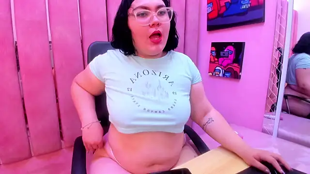 Sweet Nova  online show from May 28, 4:15 pm