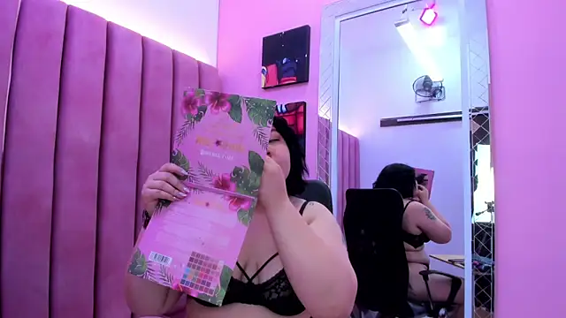 Sweet Nova  online show from June 1, 12:07 pm