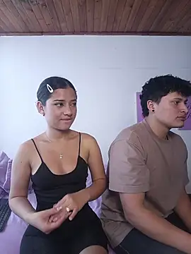 Snapshot of Wildseductor1 chatting on August 1, 7:13 pm Wildseductor1 online show from August 1, 7:13 pm